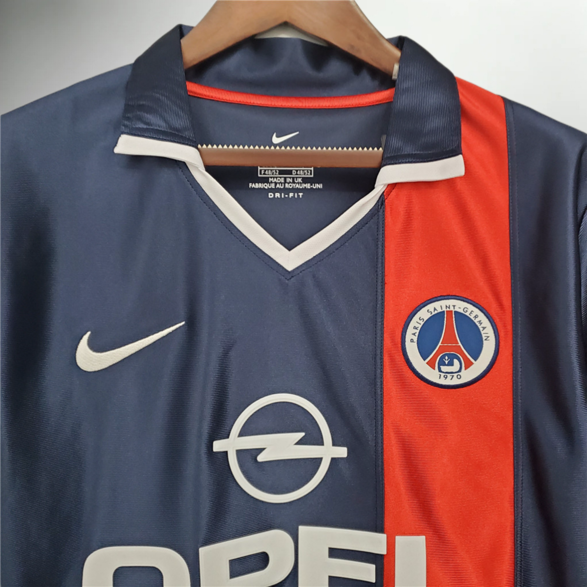 Paris Saint Germain 2001-2002 Home Kit